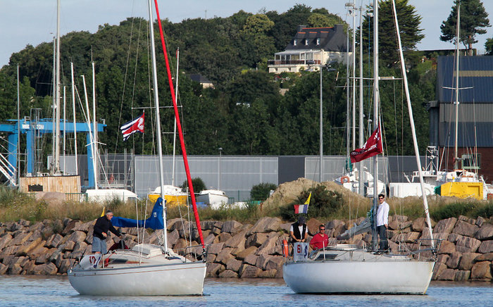 Premier à la sortie du port, bon présage