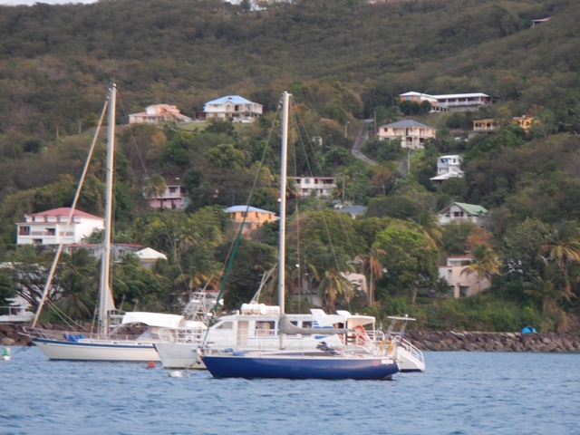 Kiss au mouillage en  Guadeloupe à Deshaies.jpg